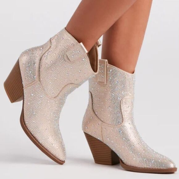 BRAND NEW FOREVER GLITZY RHINESTONE WESTERN BOOTIES - Picture 1 of 16